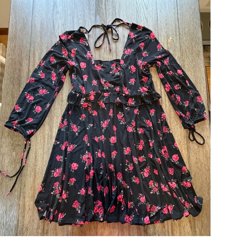 Torrid Black Red Rose Floral Jersey Knit Ruffle V-Neck Skater‎ Dress Plus 18/20 - Picture 2 of 10